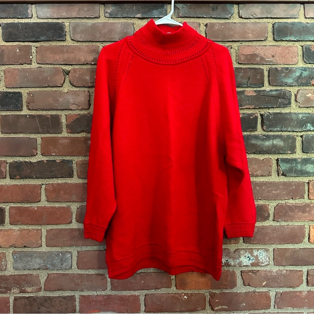 Codice wool sweater mock neck size 46 -44 chest / 26” long